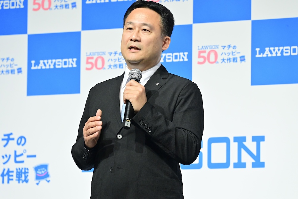ローソンの商品本部・統括部長(デイリー担当)の友永伸宏さん