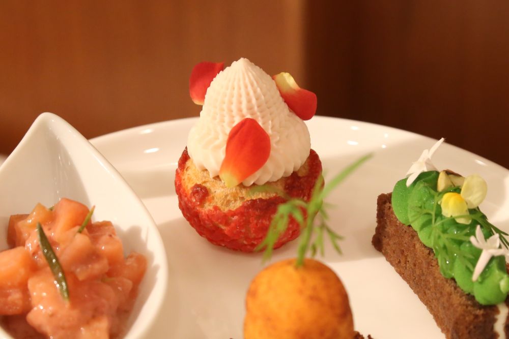 「British Summer Afternoon Tea」平日・税込み9,400円、土日祝日・税込み9,800円（いずれもサービス料含む）
