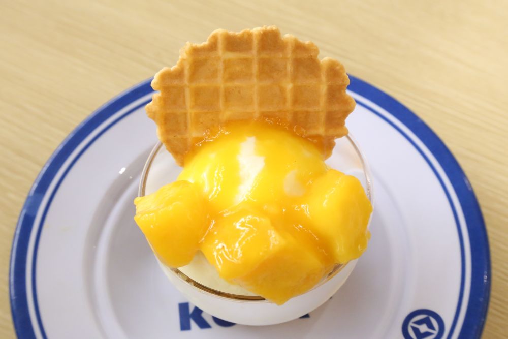 「別腹ちょこっとトロピカルマンゴーパフェ」税込み280円