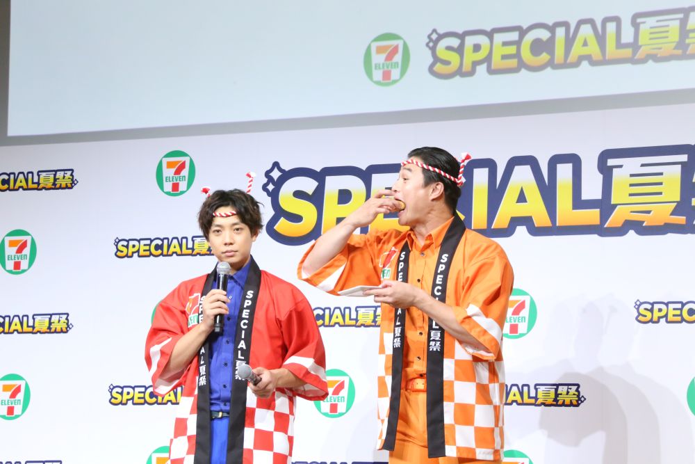 左からティモンディの前田裕太さん、高岸宏行さん