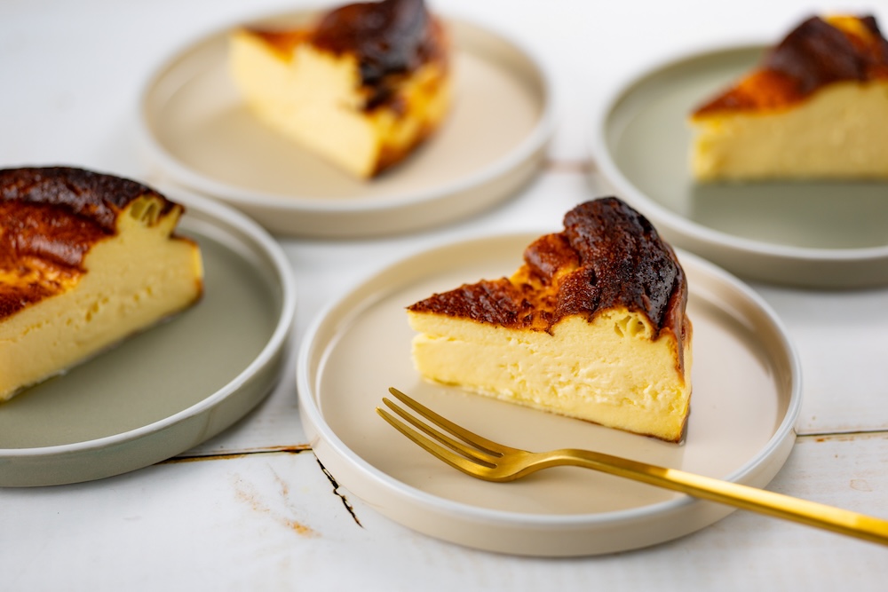 「ヨード卵・光の濃厚バスクチーズケーキ」イメージ