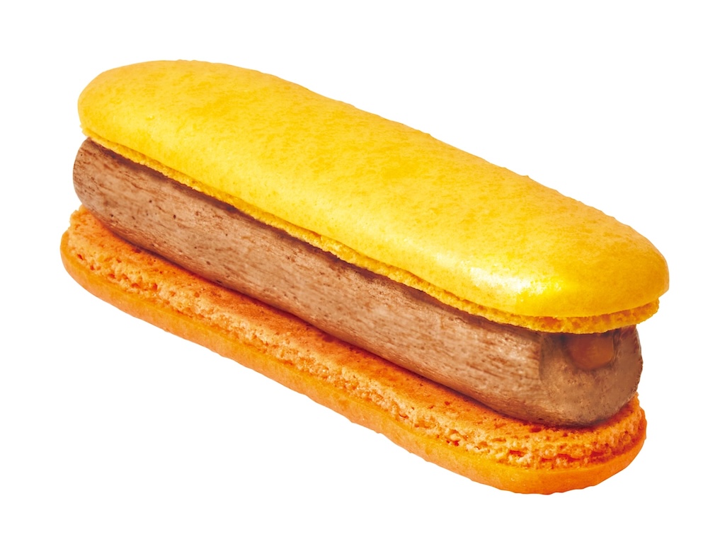 「マカロン サンド(チョコレート&パッション パイン)」税込み288円(沖縄県除く)
