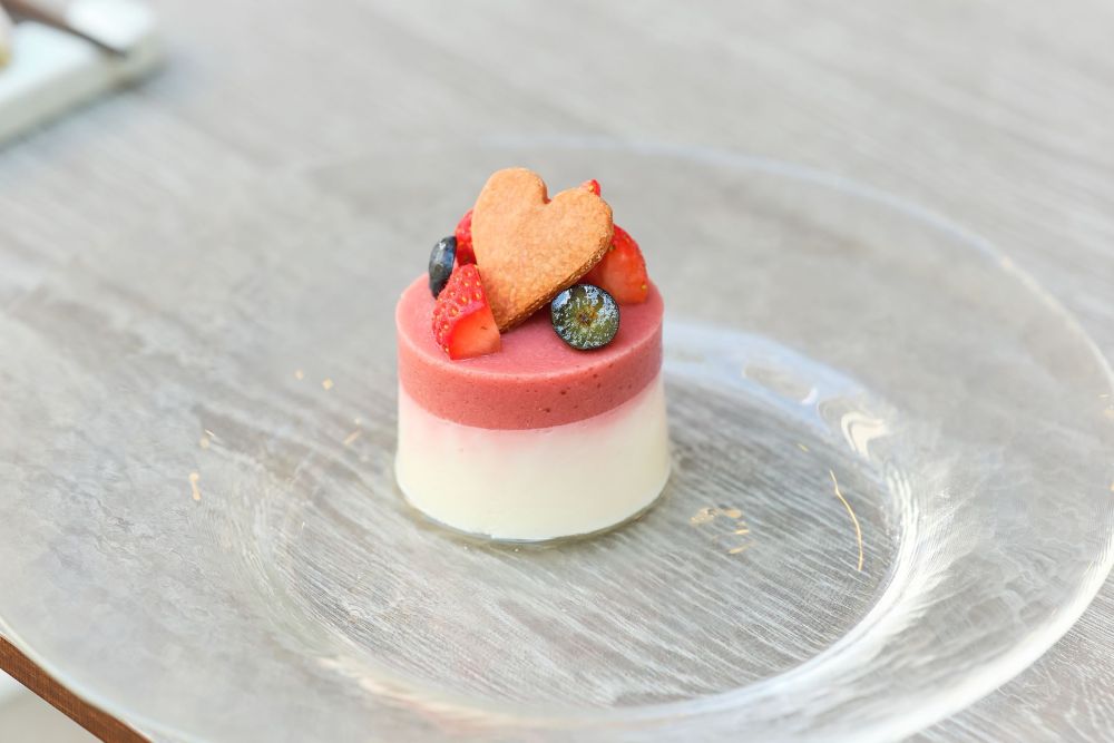 「アプローズスクエア東京迎賓館」限定の「愛犬とご一緒に過ごせるアフタヌーンティ」イメージ