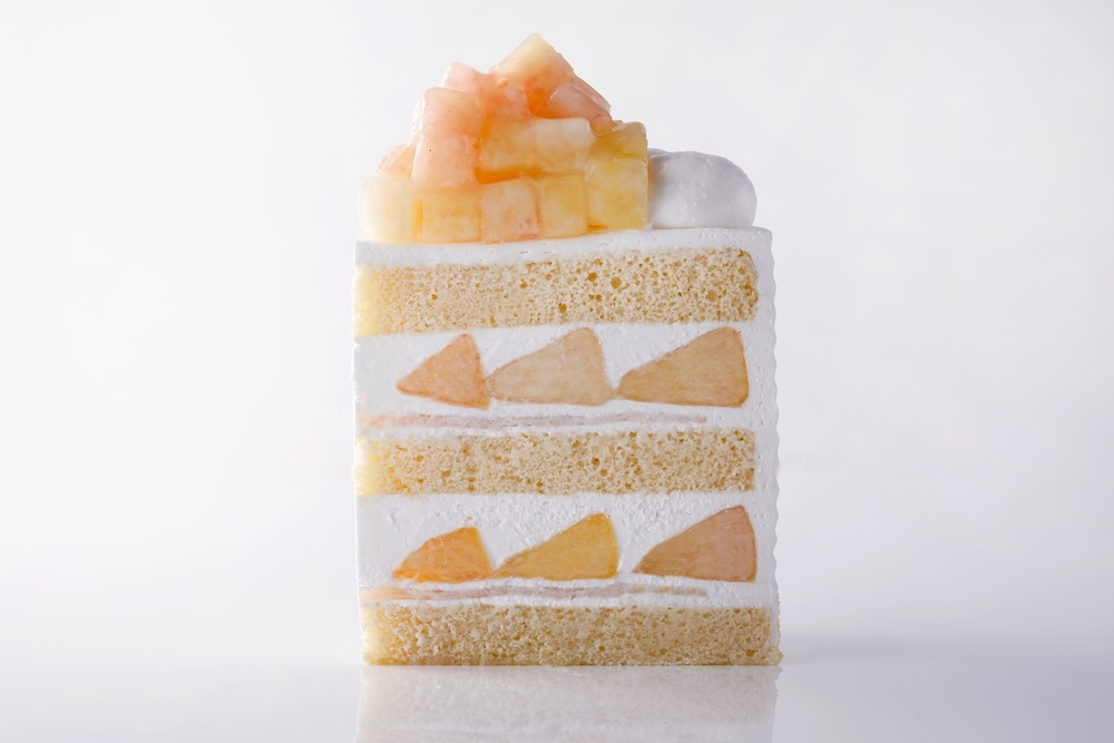 「パティスリーサツキ」の「新エクストラスーパーピーチショートケーキ」3,996円