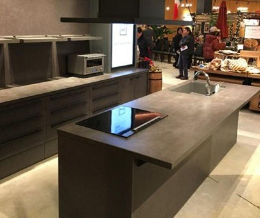 「EMINA DONUTS 江別店」店内のイメージ