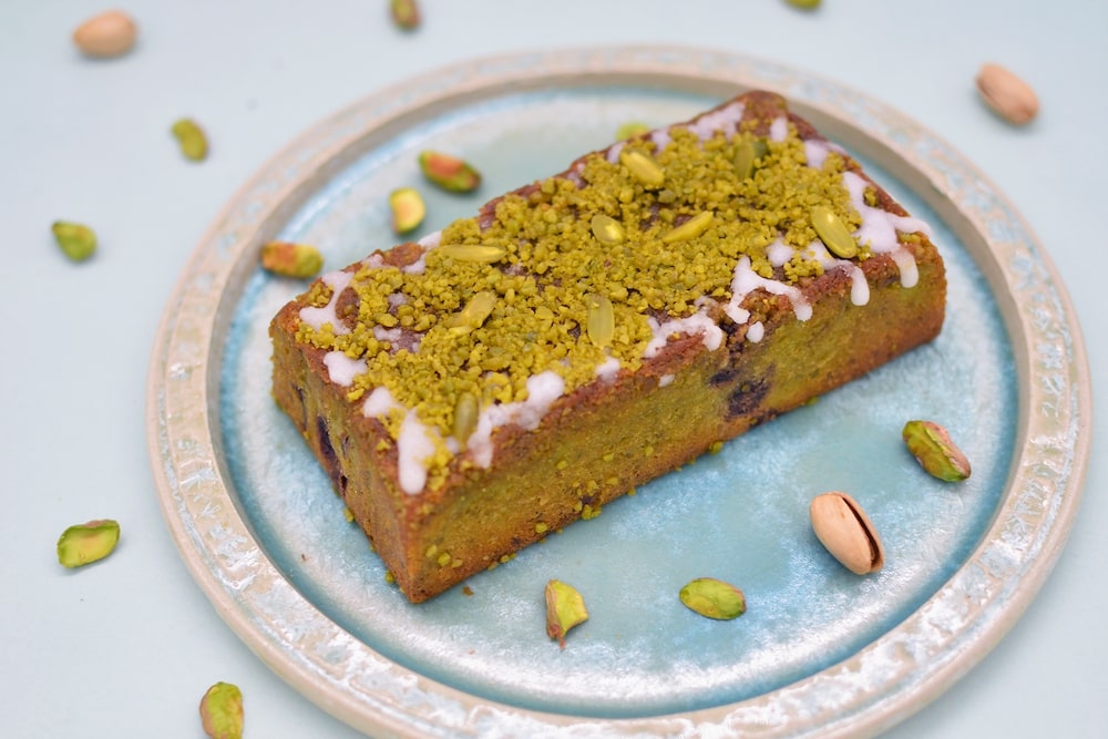 夏季限定パウンドケーキ「ピスターシュ・ペルーズ」イメージ