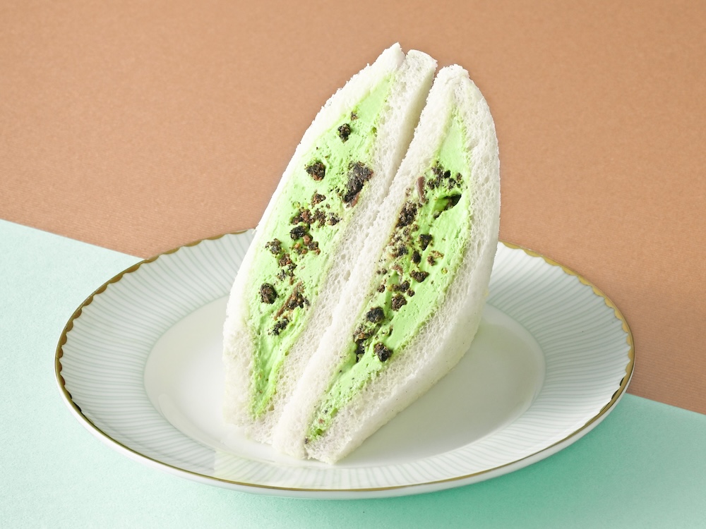 「サンドイッチカフェ おいしいメルヘン。」の「ザクザクチョコミントサンド」1パック・税込み475円〜
