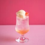 オプションドリンクの「ピーチソーダフロート」イメージ
