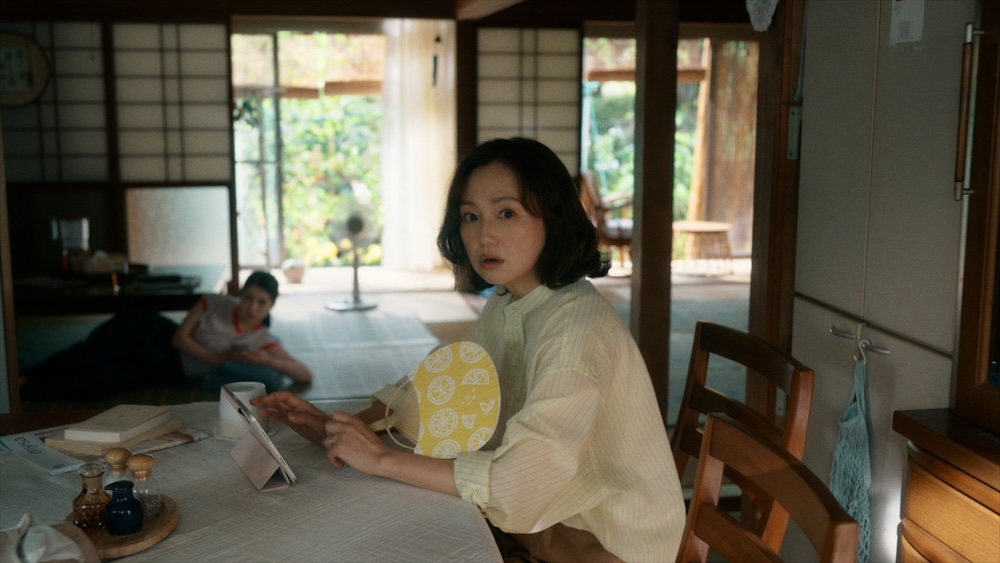 テレビCM「大人への通り道」篇ビジュアルイメージ