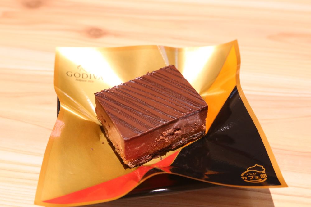 「オレンジ香るショコラムースタルト」税込み390円