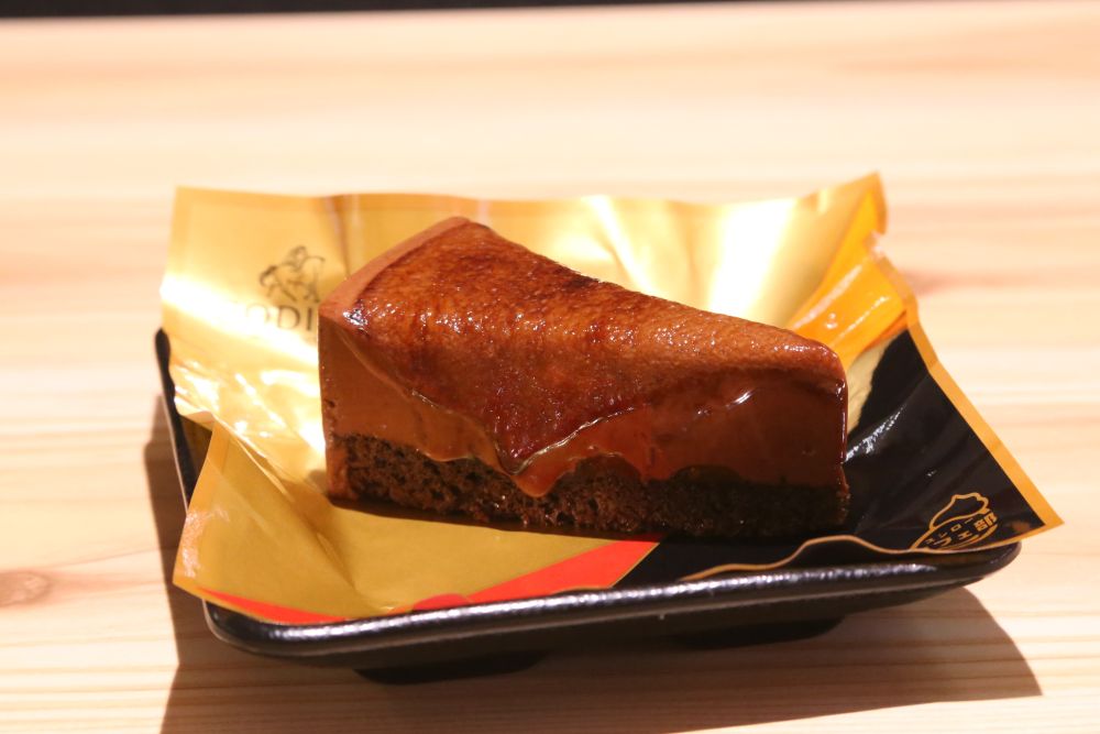 「ショコラブリュレレアチーズケーキ」税込み380円