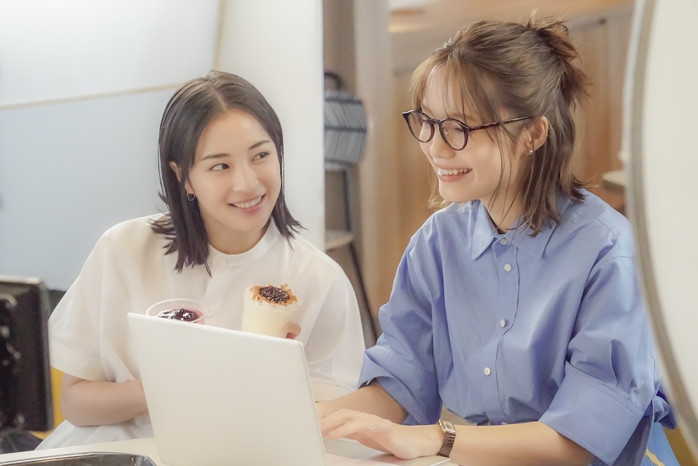 「マックカフェ『寄り道マック 仕事帰りのベリー』」篇のメイキングビジュアル