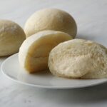 6月4日より毎週水曜日に販売中の「バスクチーズクリームパン」税込み540円
