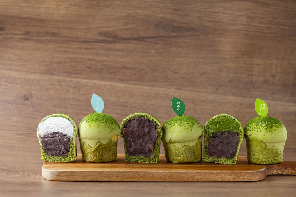 「お濃茶ふわふわクリームあんぱん」、「お濃茶あんぱん」、「お濃茶クリームあんぱん」各・税込み400円