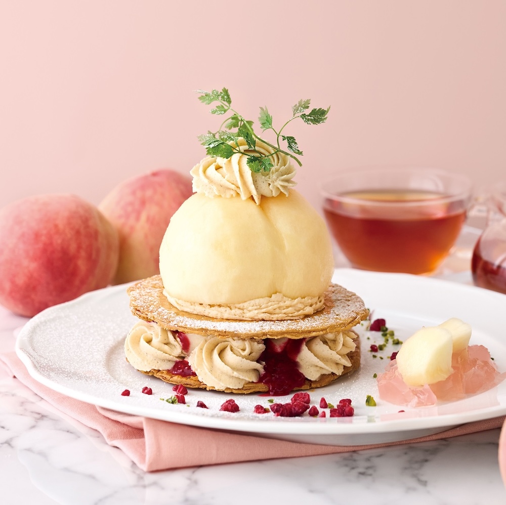 「まるごと白桃の夏限定ミルフィーユ」イメージ