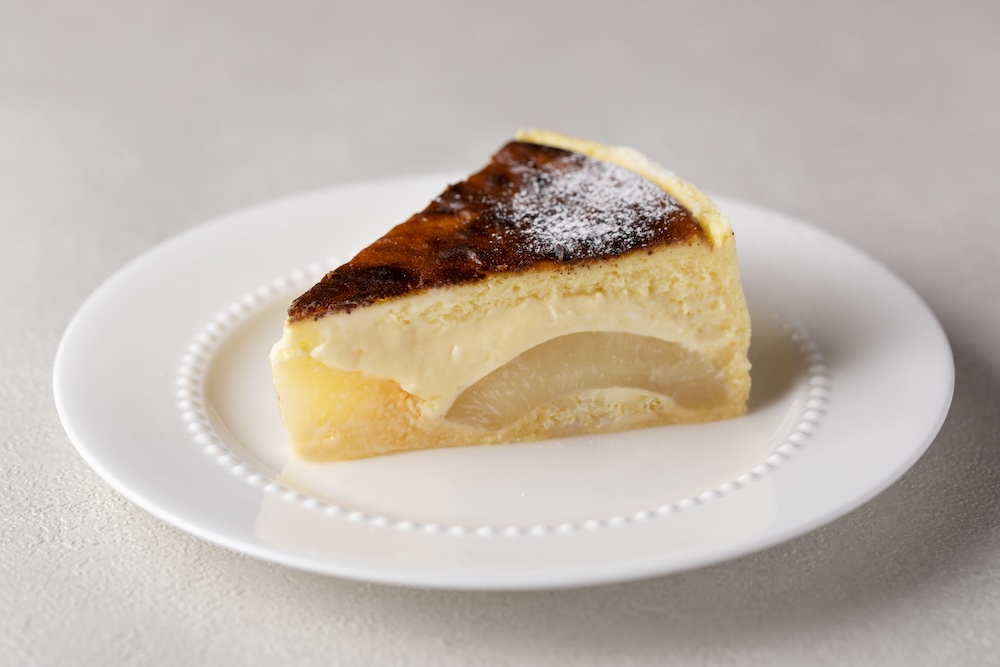 「鏡石町産桃を閉じ込めたチーズケーキ」税込み700円