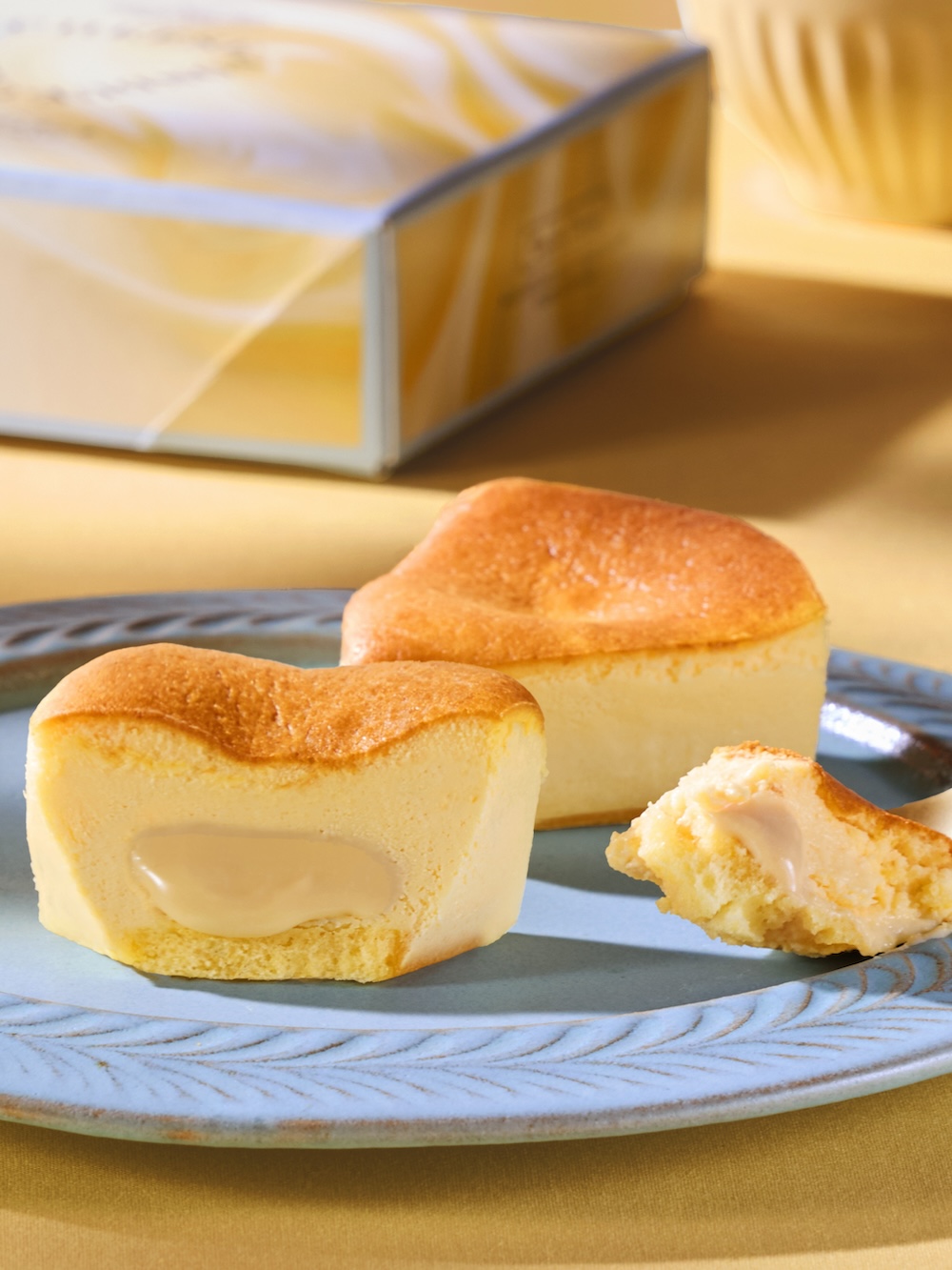 「チーズフォンデュケーキ」4個入り・税込み1,782円