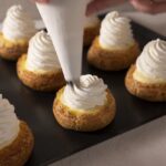 シュークリームの製造イメージ