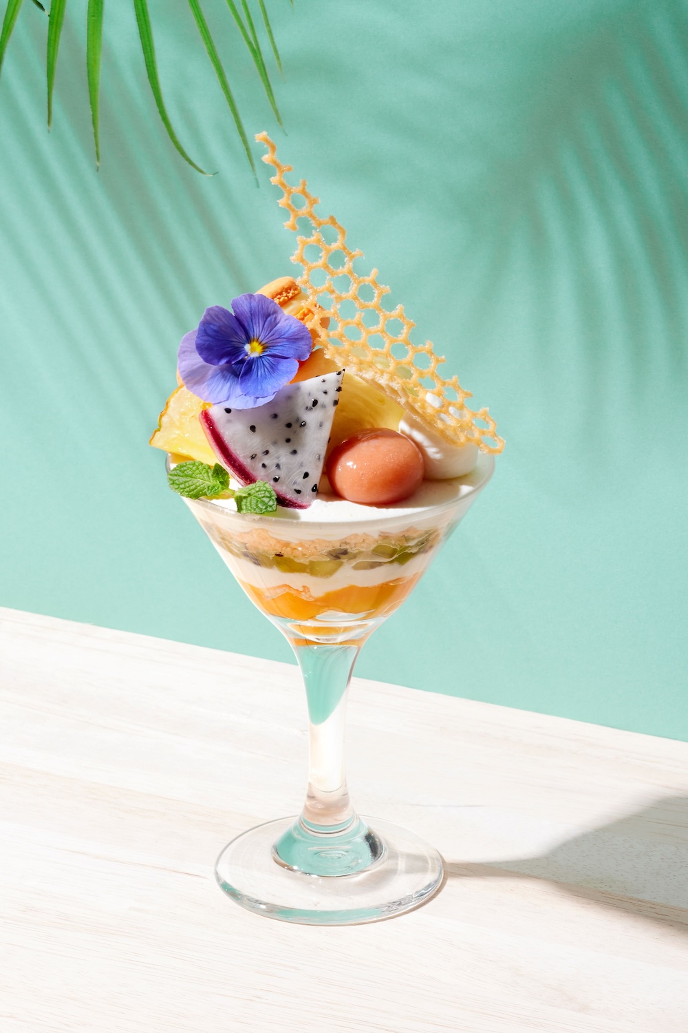 「シーズナルパフェ -夏-」税込み1,700円（サービス料含む）