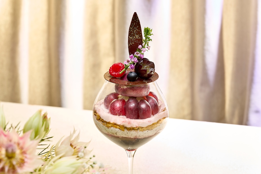 「巨峰とナガノパープルのパフェ」イメージ