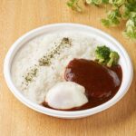 「Kona's Coffee監修 グレイビーソースとビーフハンバーグのロコモコ」税込み698円