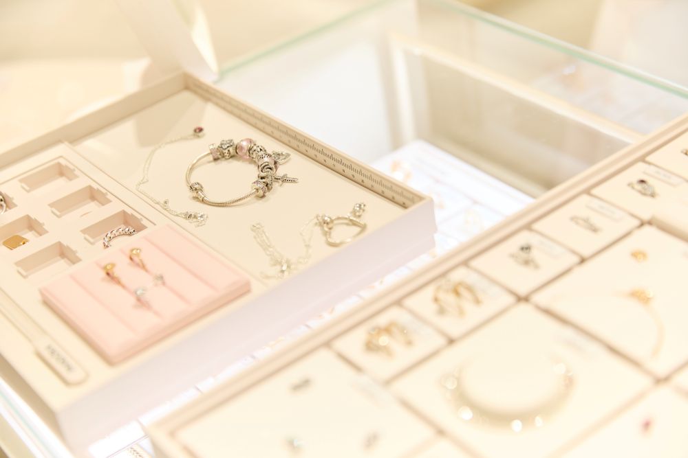 「パンドラ(PANDORA)」ポップアップショップで販売する商品のイメージ