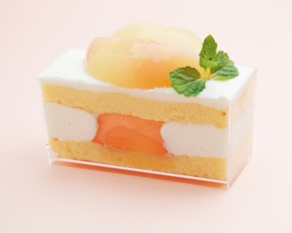 8階の「発酵デリカテッセン カフェテリア Ｋouji&ko」で販売される「桃のショートケーキ」770円