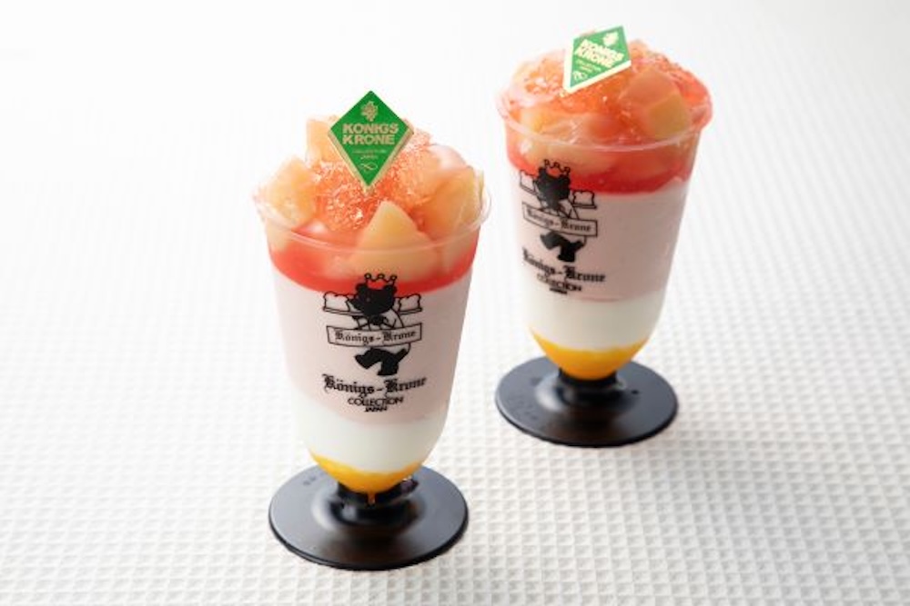 「ケーニヒスクローネ」で販売される「桃とヨーグルトのムースパフェ」税込み691円​