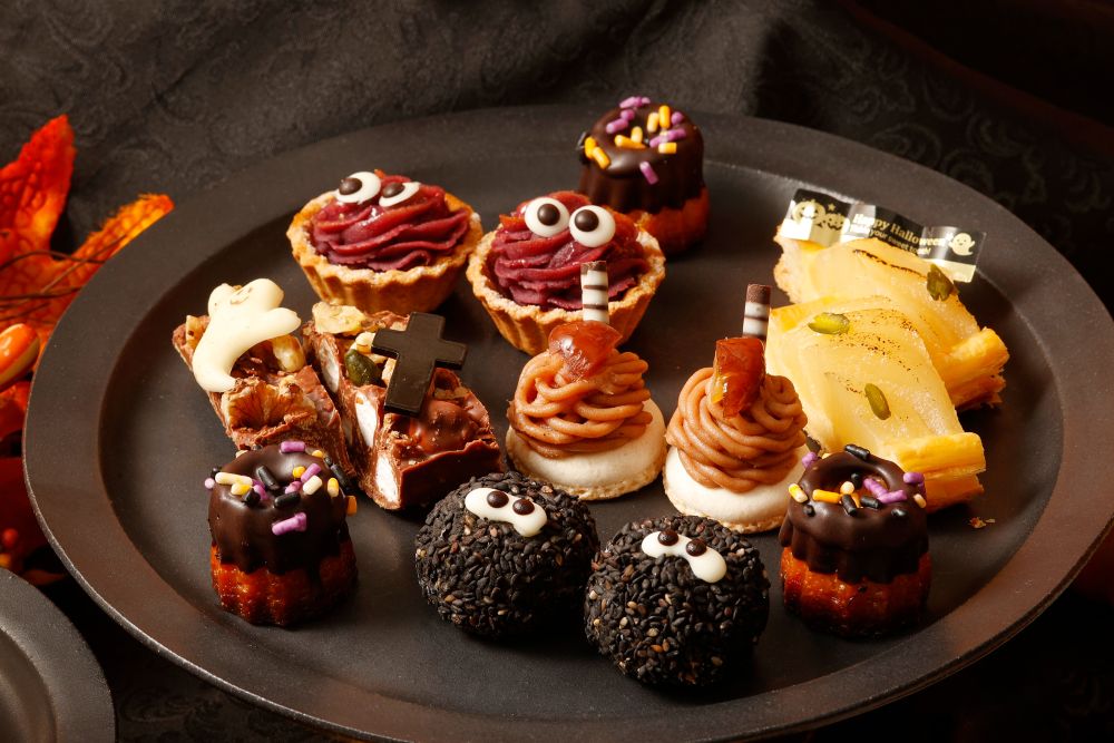 ディナービュッフェ「秋の味覚とハロウィーンフェア」税込み6,000円(サービス料含む)