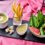 「桃のアフタヌーンティー」イメージ