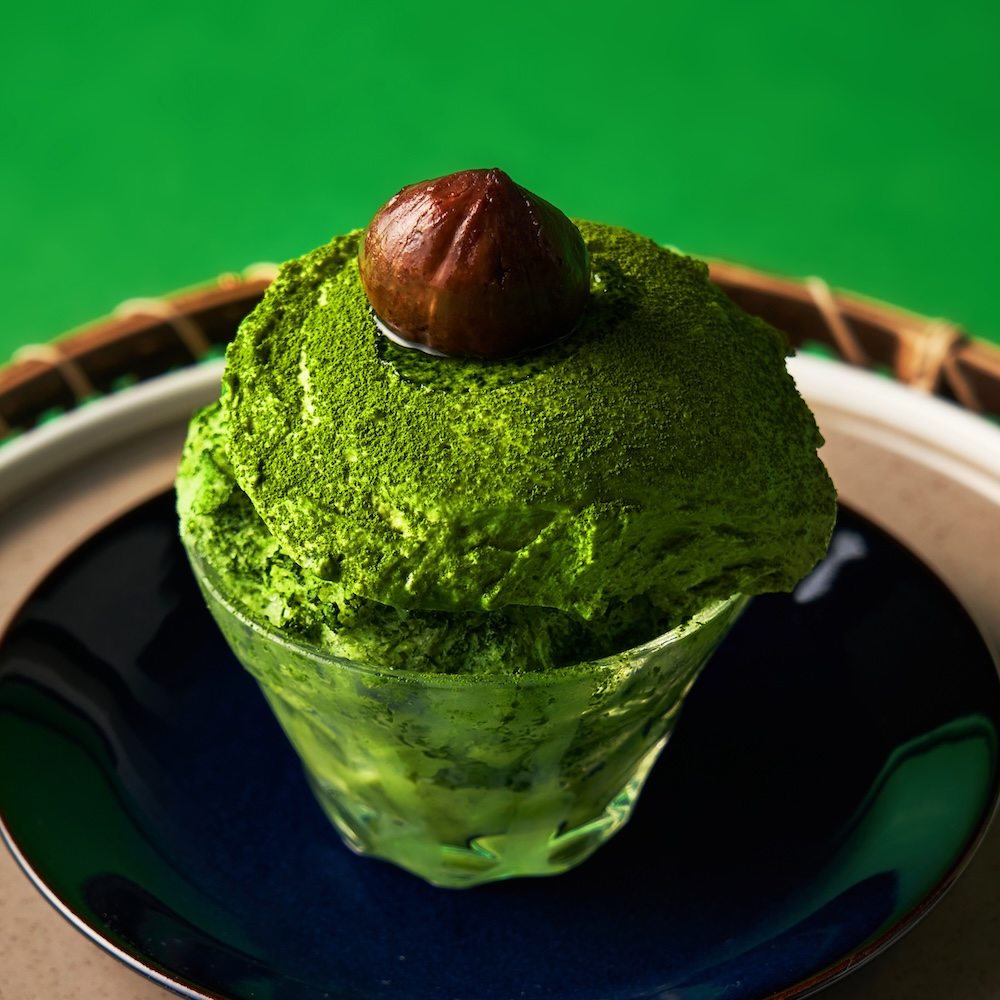 「茶匠 清水一芳園」で販売される阪神梅田本店限定・各日25杯限定「まるごと抹茶ティラミスパフェ氷」2,200円