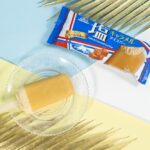 7月8日より発売される「塩キャラメルアイスバー」税込み178円