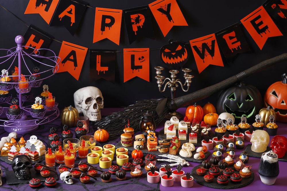 「ハロウィン・スイーツブッフェ」税込み6,500円(サービス料含む)
