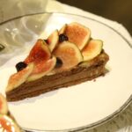 「イチジク”蓬莱柿”とチョコレートクリームのタルト」1ピース・税込み1,296円、ホール・税込み12,960円