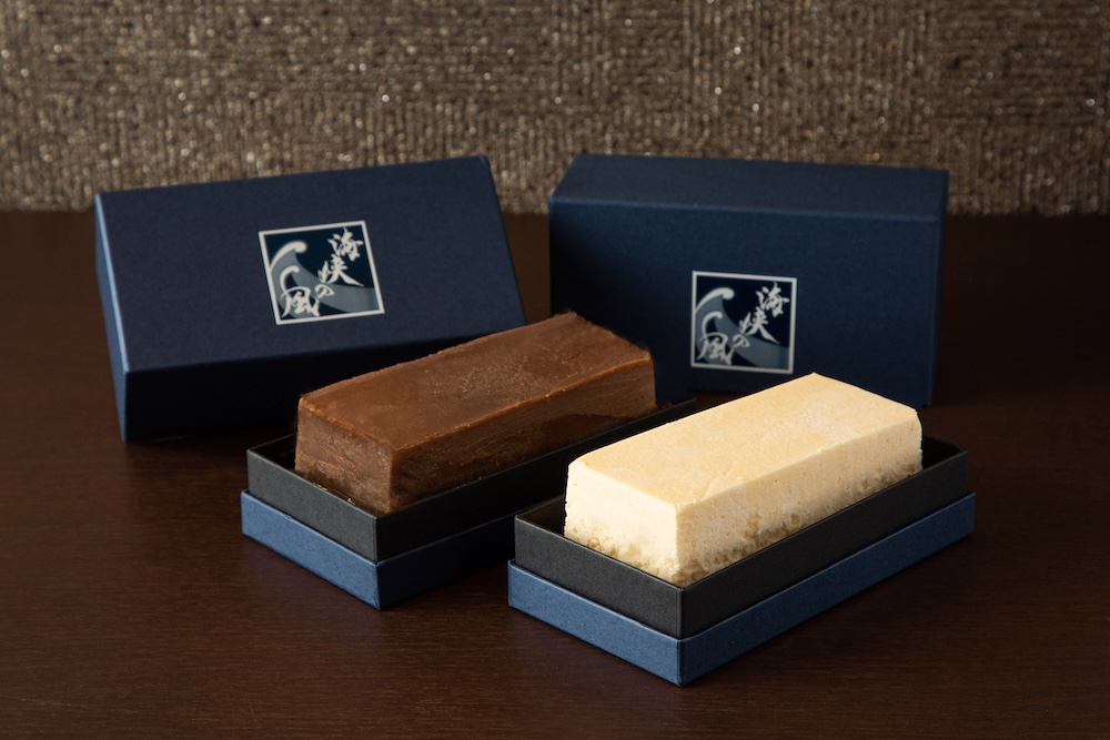 通年販売中の「テリーヌ・ド・ショコラ」イメージ(チョコ・チーズ)