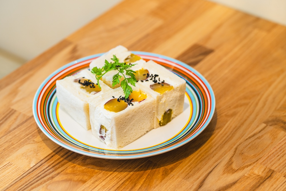 「ペリカンカフェ」の「熟成紅はるかの甘煮サンド」1,200円