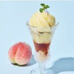 「桃の贅沢パフェ」単品・税込み2,068円〜