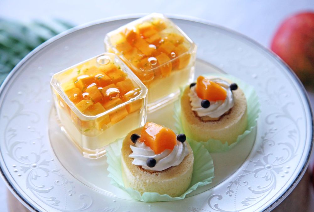 「沖縄完熟マンゴーアフタヌーンティー」税込み4,800円（サービス料含む）