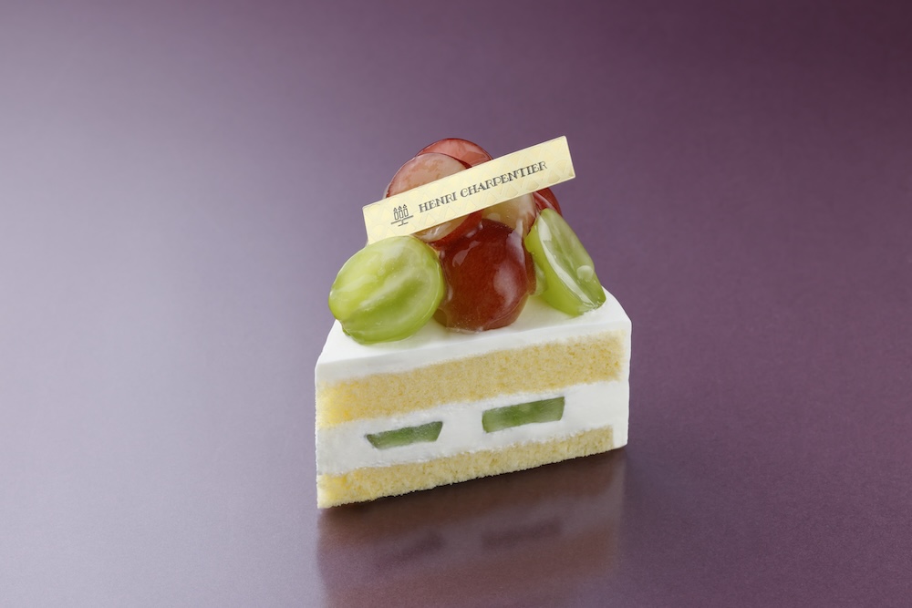 「山梨県産ぶどうのショートケーキ〈サンシャインレッド&シャインマスカット〉」イメージ