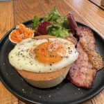 「ベーコンエッグホットケーキ」イメージ