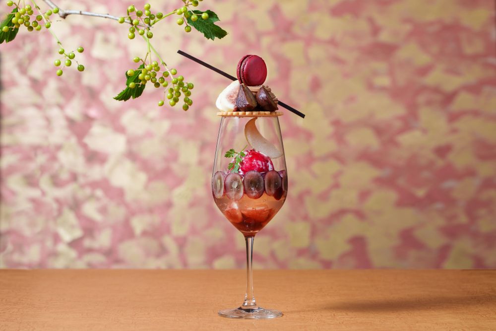 「シーズナルパフェ~オータム チャームス(Autumn Charms)~」税込み3,000円(サービス料含む)