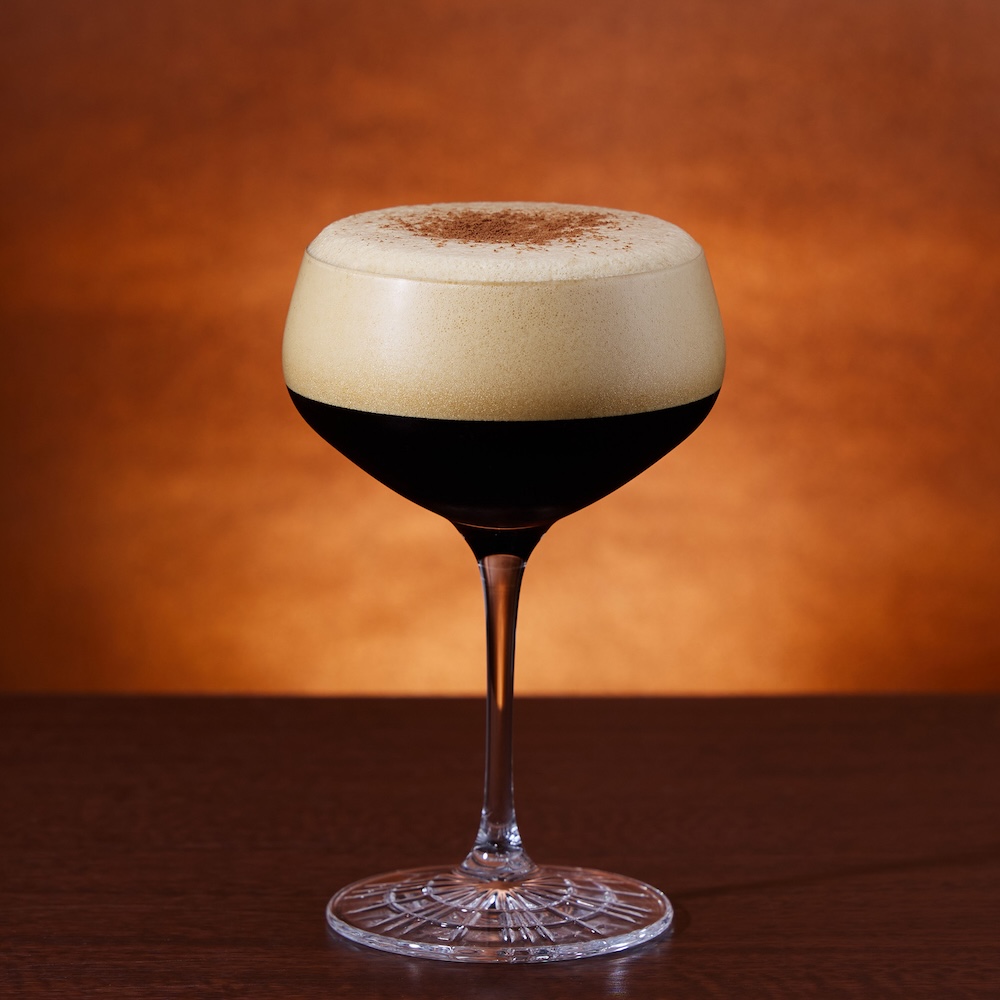 「バレルエイジド マティーニ（スピリット フリー）」店内利用・税込み2,400円