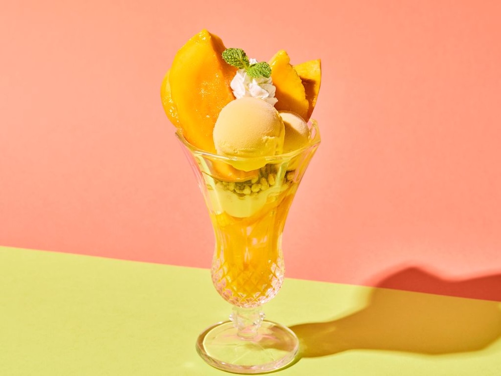 「太陽の果実 グラシアスマンゴーパフェ」単品・税込み2,200円〜