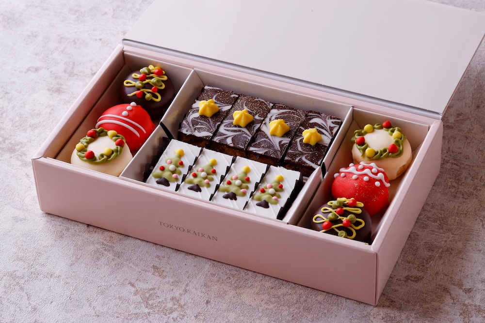 「シーズナルプティフール・ノエル」税込み3,240円〜