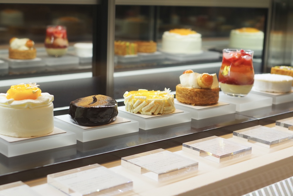 「ダイニング サーティースリー パティスリー ア ラ メゾン」ケーキイメージ