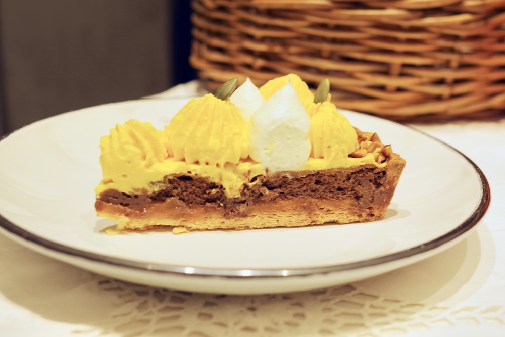 「北海道みよい農園産“くりりんカボチャ”とチョコレートのタルト」イメージ