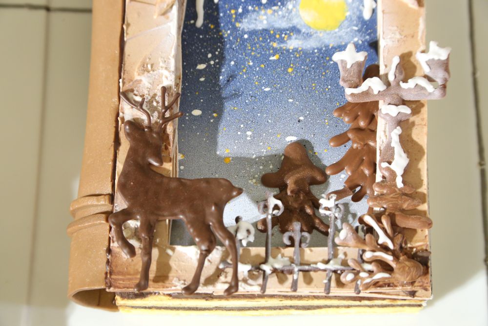 審査員特別賞の「クリスマスの物語」税込み8,100円