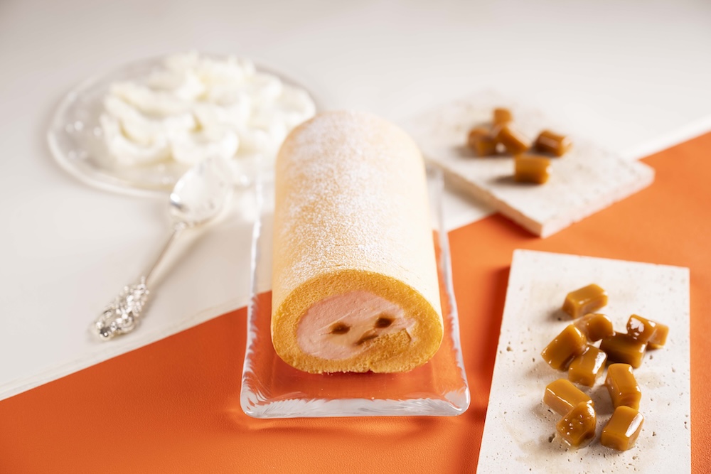 札幌限定「生キャラメルフロマージュロール」税込み2,484円