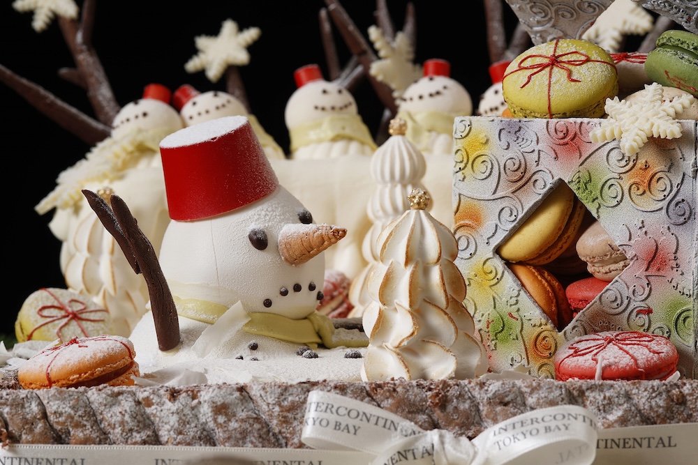 スペシャルケーキ「Snowman Village ~Heartwarming Gift~」税込み75,600円