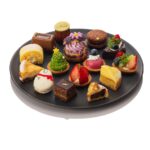 「パティスリーエール」の渋谷ヒカリエ限定「プチフール 15コ入」4,980円